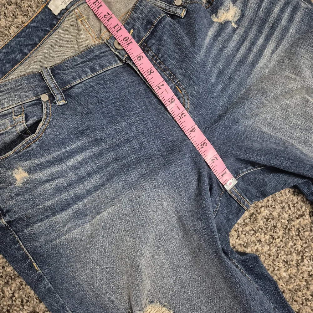 Torrid Women's Blue Distressed Jeans - Picture 6 of 8